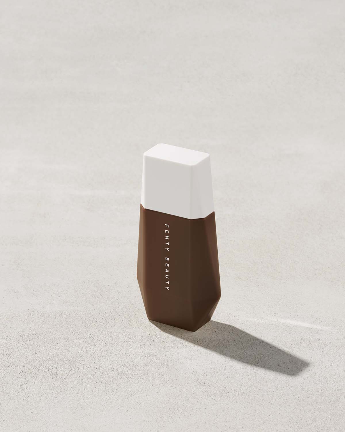 Fenty Beauty Eaze Drop Blurring Skin Tint